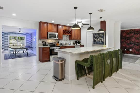 Sleeps 16 • Golf Simulator • Pickleball • Pool/Spa