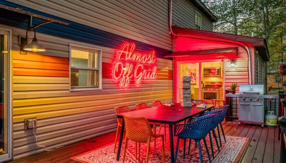 Sleeps 13 • Private Sauna • Hot Tub • Game Room