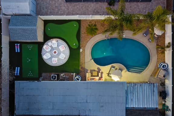 Good Times Getaway - Pool - Hot Tub - Theater Room