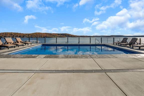 Lakefront Oasis • Private Dock & Pool • Sleeps 20