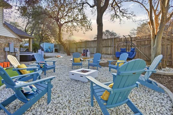 Gathering House • Movie & Game Room, Hot Tub, Pool