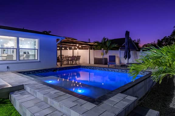 Waterfront~Heated Pool~Home Gym~Fire Pit