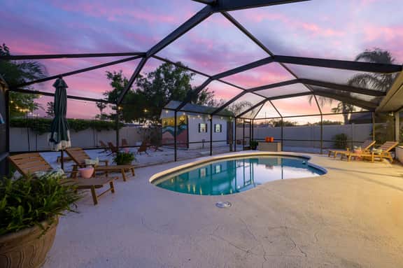 Poolside Oasis • Sleeps 8 • Game Room • Putt Putt
