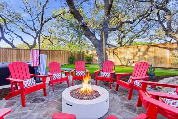 Cowboy Ridge • 4BR Spacious Retreat • Sleeps 13