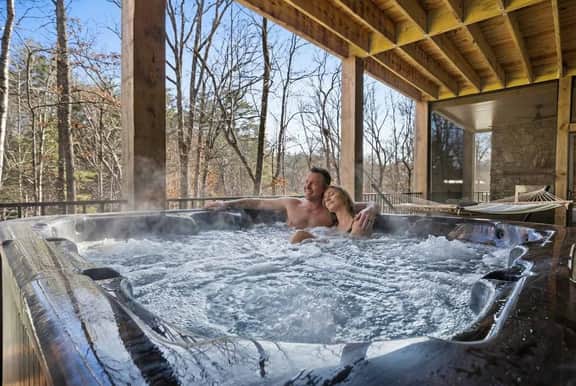 Mountain View • Hot Tub • Sauna • Fire Pit