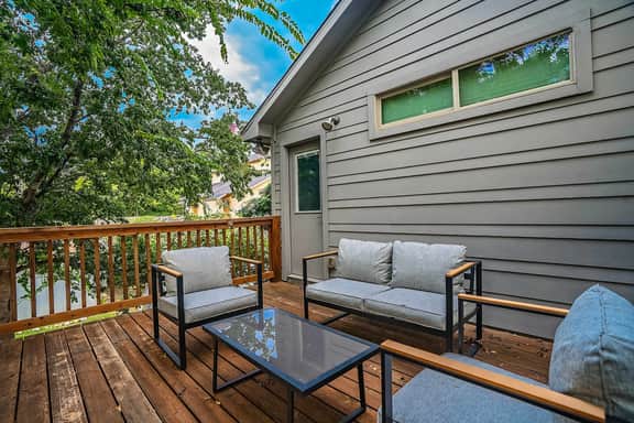 The Rosewood Retreat: 6BR's | HotTub | DogFriendly