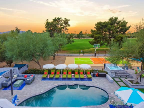 Fun-Filled Oasis • Pool, Pickleball, Games Galore