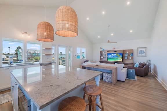Glory Daze • Private Pool • Ice Maker • EV Charger