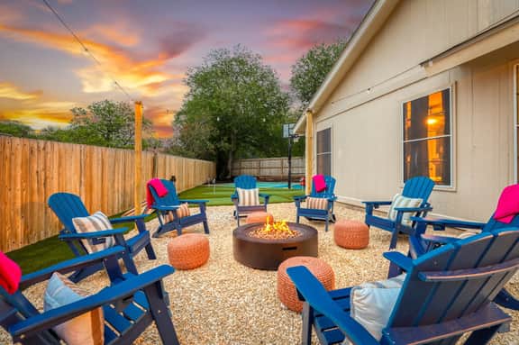 Cowboy Luxe Retreat | Pool, Putt Putt, Pickleball
