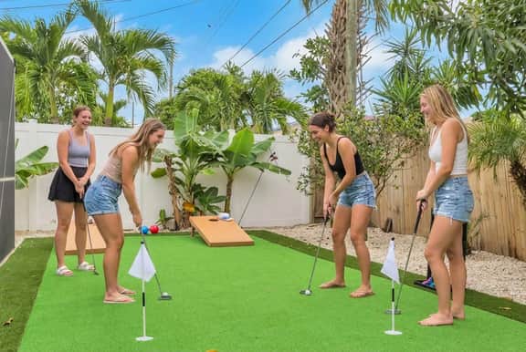 Naples Pool Home Paradise! Minutes from the Beach