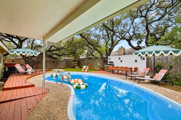 Honky Tonk Dreams | Pool - Hot Tub - Games