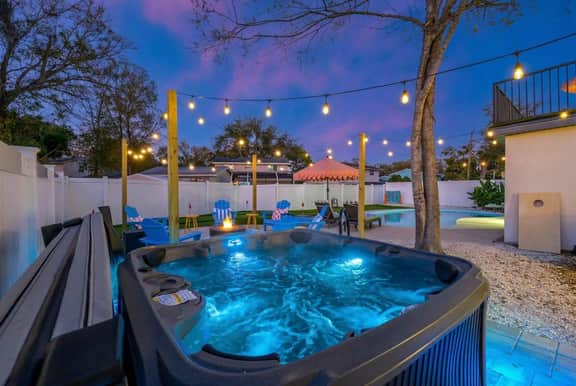 Sleeps 10 - Game Room - Putt Putt - Movie Theater