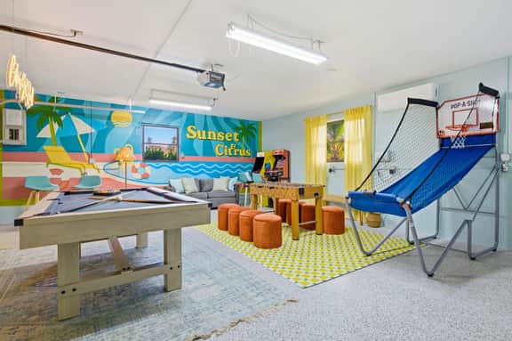 Sleeps 12 • Game Room • Theatre • Tiki Bar • Pool