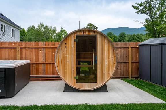 Mountain Getaway: Outdoor Games • Sauna • Hot tub