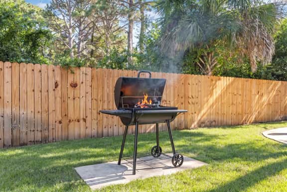 Sleeps 14 • Outdoor Patio • Firepit • Game Room