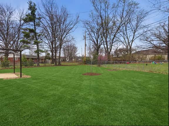 Modern Home • Sleeps 6 • Near Downtown & Mizzou