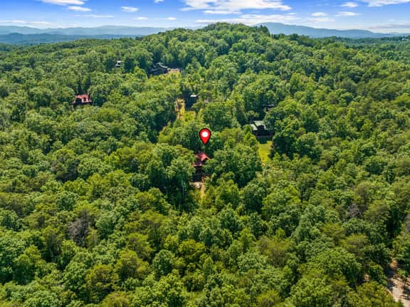 Mountain Views | Hot Tub, Arcade Game & Firepit