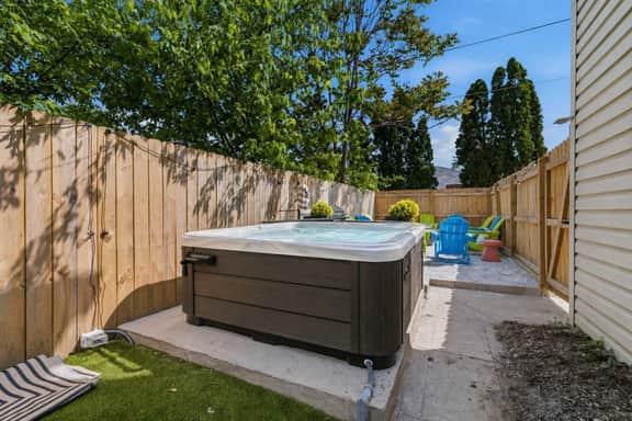 Urban Haven Indy | Hot Tub + Game Room