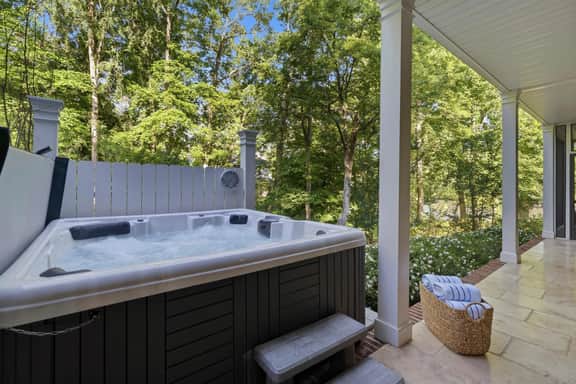 The Sinclair House  Private Lake Retreat