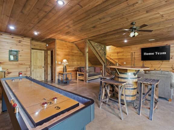 Mtn Cabin w/ Hot Tub • Game Room • Grill • Views