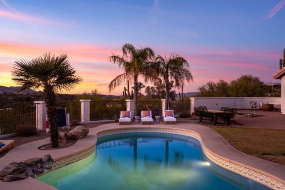 2 Homes • 7BR Sleeps 18 • Pool • Amazing Mtn Views