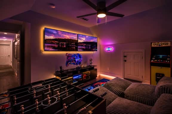Rocky Mount Retreat | Hot Tub | Firepit | Gameroom