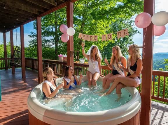 The Triple Timber | Ski-In, Hot Tubs x3