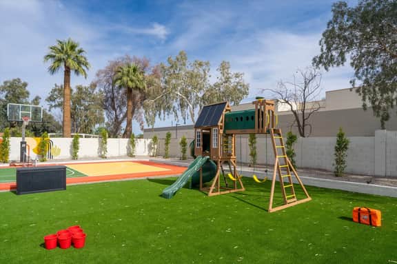 The Lazy Palm | Lazy River • Pool • Casita