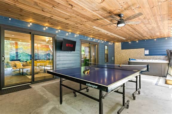 Mtn Retreat w/ Hot Tub & Resort Amenities • Grill