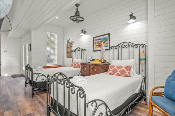 Island Star | Private Pool, 5BR & Beach Access