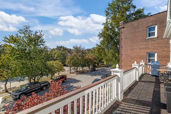 Near Forest Park & Central West End - Sleeps 6 - Image 4