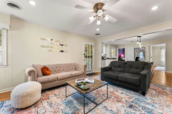 Soul House • A Music Lover's Retreat • Sleeps 7 - Image 3