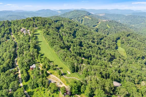 Lobo Lodge - Movie Theatre - Hot Tub - Stunning View - Image 4