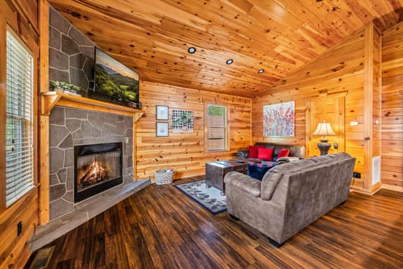 Mins to DT Gatlinburg | Hot Tub | Community Pool - Image 2