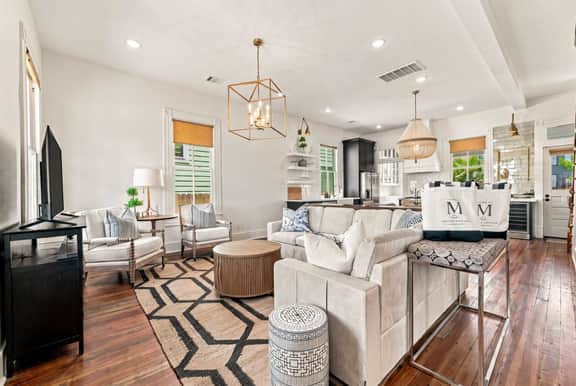 Historic Galveston Cottage | Walk to the Beach - Image 2
