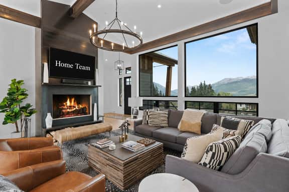 Bear Scratch | Mountain Views & Modern Luxury - Image 2