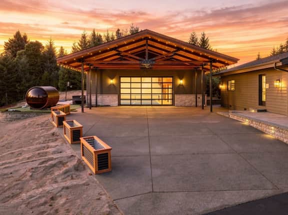 Hilltop Retreat | Indoor Pickleball | Event Arena - Image 4