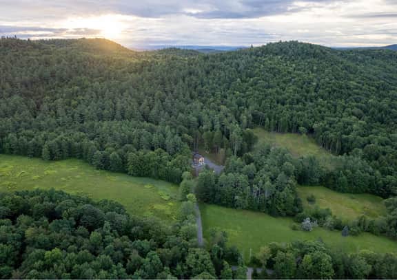 The Grafton Lodge | Secluded Green Mountain Escape - Image 2