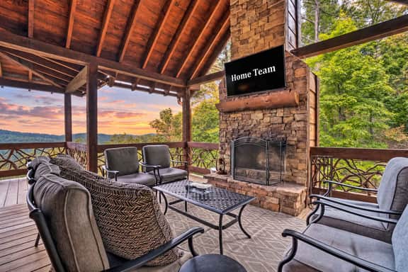Long-Range Views | Game Room | Fire Pit | Pets - Image 5