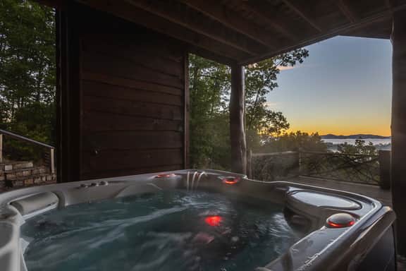 Epic Mtn Views • Hot Tub • Fire Pit • Sleeps 13 - Image 4