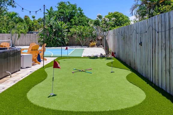 Sports Court • Putt Putt • Gym • Pool • Hot Tub - Image 4