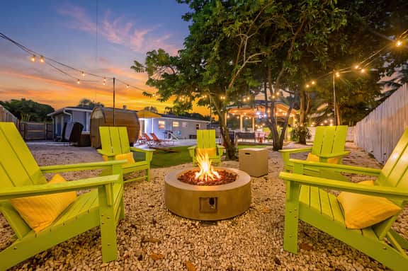 Backyard Paradise • Grill • Game Room • Putt Putt - Image 2