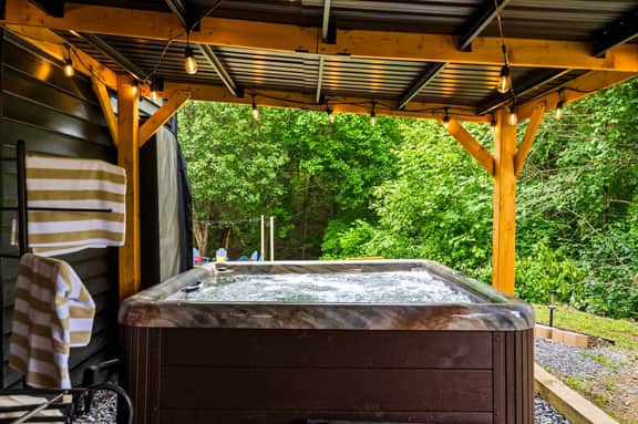 Rolling Hills Retreat | Hot Tub • Fire Pit • Sauna - Image 5