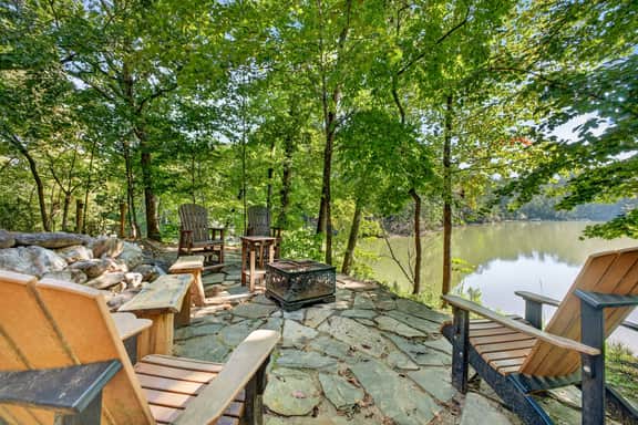 Lakefront~Dock~Hot tub~Firepit~Dog Friendly! - Image 5