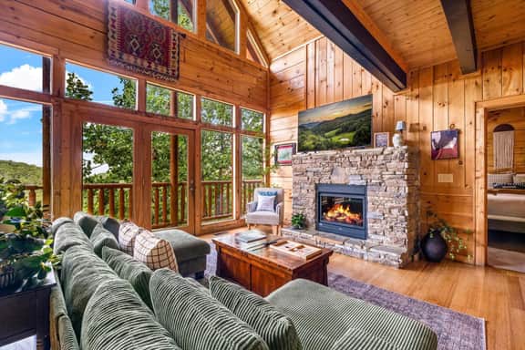 Mistwood Manor | Hot Tub • Sauna • Game Room - Image 2