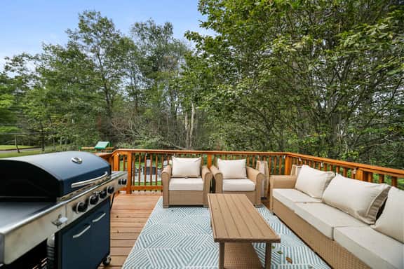 Your Poconos Escape | Game Room • Firepit • Grill - Image 4