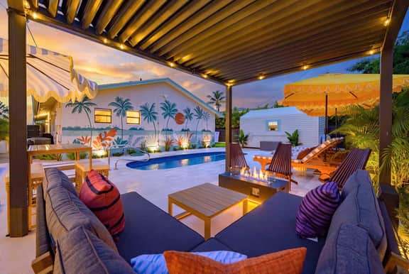 Palm Beach Retreat | Pool, Cold Plunge & Games - Image 2