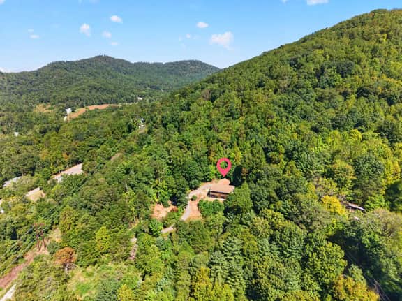 Wineberry Ridge | Hot Tub • Sauna • Grill • Views - Image 2