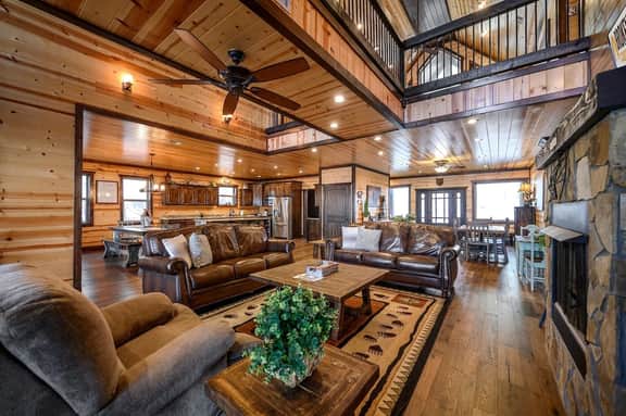 Great Bear Lodge | Hot Tub • Firepit • Views - Image 3