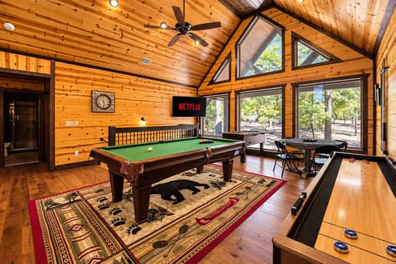 Great Bear Lodge | Hot Tub • Firepit • Views - Image 4